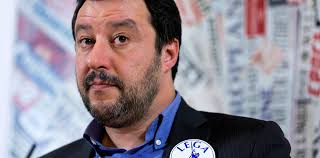 Mateo Salvini, el tipo duro que transforma Italia entre aplausos del pueblo y aplasta a los viejos partidos. Son políticos nuevos, aupados por el pueblo, hastiado de miserables.