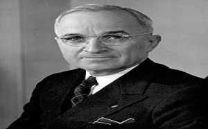 ¿POR QUÉ NO DESENTERRAMOS Y CLONAMOS A HARRY TRUMAN EN ESPAÑA?