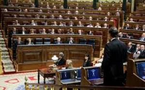 ESPAÑA: UN PARLAMENTO DE ESCLAVOS Y DE PARTIDOS ANTICONSTITUCIONALES