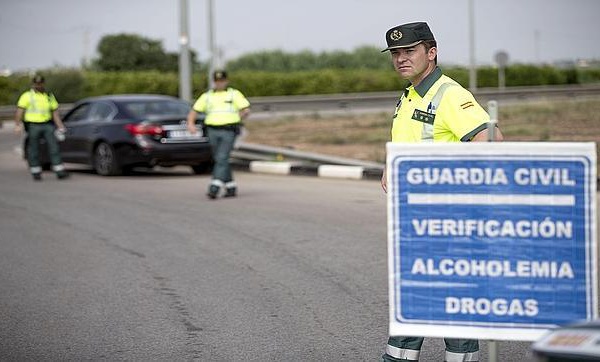 Controles de alcoholemia y drogas a los politicos