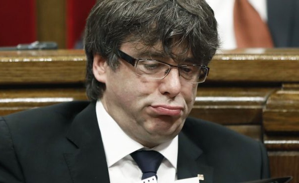 Puigdemont y la intolerable falta de exigencias a los políticos españoles