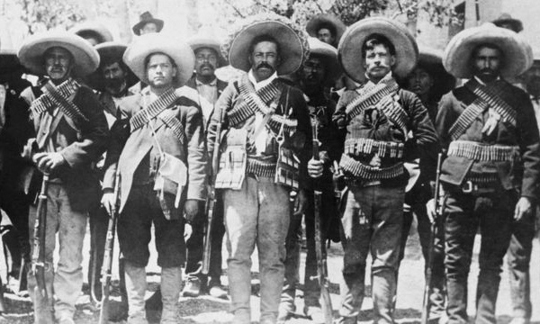 El gobierno de Sánchez se parece al Ejército de Pancho Villa